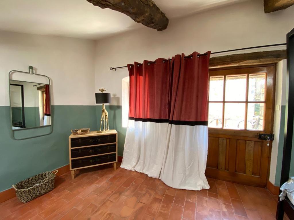 La Tour Des Baronnies A La Porte De L Eau Saint-Auban-sur-lʼOuvèze Zewnętrze zdjęcie